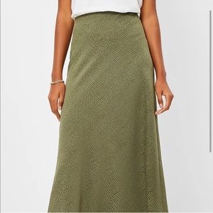 Pull on Midi skirt